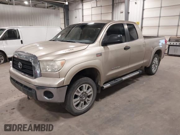 ✅ 2008 Toyota Tundra • VIN: 5TFBV54118X075089 • Lot: 42303488. Wystawiony na IAAI z przebiegiem 216 367 mil. Bezpłatny archiwum sprzedaży aukcyjnych z USA i szczegółowy raport historii pojazdu na DreamBid. Zdjęcie 17.