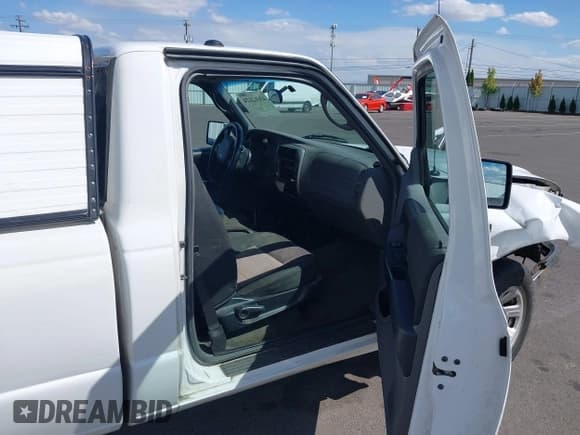 ✅ 2010 Ford Ranger XL • VIN: 1FTKR1AD6APA06013 • Лот: 43012824. Опубликован ранее на IAAI с пробегом 287 123 миль. Бесплатный доступ к архиву аукционных продаж из США и подробный отчёт об истории автомобиля на DreamBid. Изображение 5.