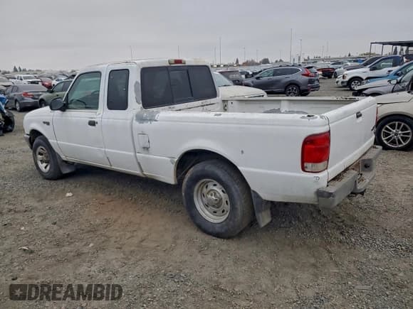 ✅ 2000 Ford Ranger XL • VIN: 1FTYR14V0YPA06629 • Lot: 93977285. Listed on Copart with 282,141 mi. Free auction sales archive from the USA and detailed vehicle history report at DreamBid. Image 2.