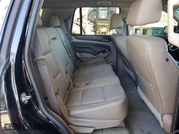 ✅ 2018 Chevrolet Tahoe LT • VIN: 1GNSCBKC5JR219818 • Lot: 91029495. Wystawiony na Copart z przebiegiem 147 323 mil. Bezpłatny archiwum sprzedaży aukcyjnych z USA i szczegółowy raport historii pojazdu na DreamBid. Zdjęcie 10.