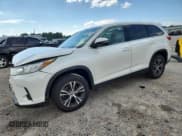 ✅ 2019 Toyota Highlander LE • VIN: 5TDZARFH2KS056978 • Лот: 63286795. Опубликован ранее на Copart с пробегом 81 039 миль. Бесплатный доступ к архиву аукционных продаж из США и подробный отчёт об истории автомобиля на DreamBid. Изображение 1.
