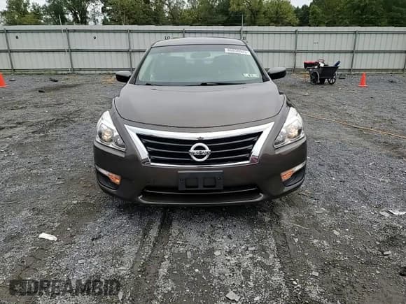 ✅ 2014 Nissan Altima SV • VIN: 1N4AL3AP4EC110604 • Lot: 80850025. Listed on Copart with 141,516 mi. Free auction sales archive from the USA and detailed vehicle history report at DreamBid. Image 14.