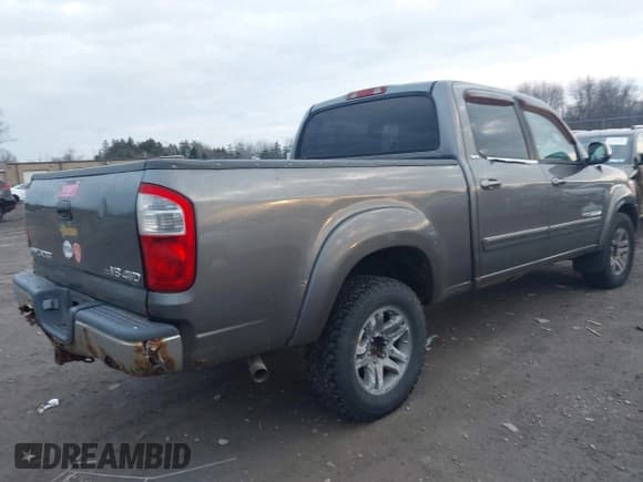 ✅ 2005 Toyota Tundra SR5 • VIN: 5TBBT44175S487293 • Lot: 43759674. Listed on IAAI with 138,837 mi. Free auction sales archive from the USA and detailed vehicle history report at DreamBid. Image 4.