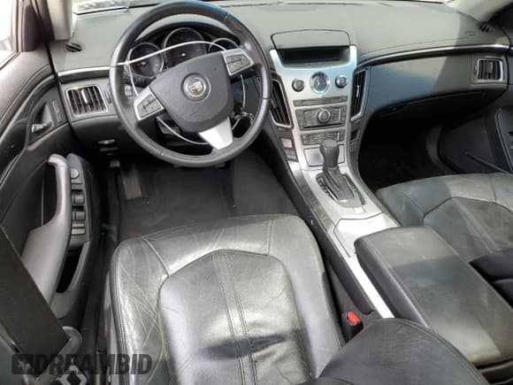 ✅ 2010 Cadillac CTS • VIN: 1G6DM8EV4A0120980 • Lot: 55507435. Wystawiony na Copart z przebiegiem Nie podano. Bezpłatny archiwum sprzedaży aukcyjnych z USA i szczegółowy raport historii pojazdu na DreamBid. Zdjęcie 8.