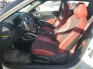 ✅ 2016 Hyundai Veloster Turbo • VIN: KMHTC6AE0GU298467 • Lot: 81506074. Wystawiony na Copart z przebiegiem 47 453 mil. Bezpłatny archiwum sprzedaży aukcyjnych z USA i szczegółowy raport historii pojazdu na DreamBid. Zdjęcie 7.