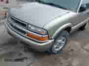 1999 Chevrolet Blazer LS with VIN 1GNCT18W4XK215910, listed as a IAAI auction lot 42775958 with 91,842 mi miles and . Bid and sale history available at DreamBid. Image 6.