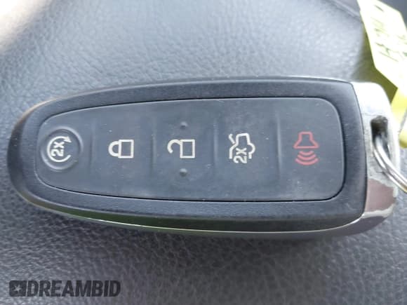 ✅ 2014 Ford Focus Titanium • VIN: 1FADP3J23EL237429 • Lot: 43358765. Listed on IAAI with 138,960 mi. Free auction sales archive from the USA and detailed vehicle history report at DreamBid. Image 11.