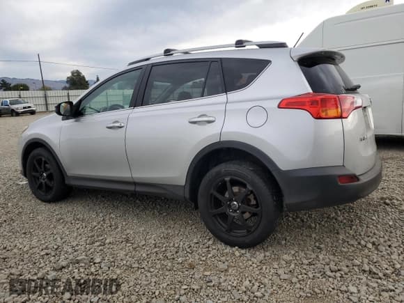 ✅ 2013 Toyota RAV4 LE • VIN: 2T3BFREV3DW011169 • Lot: 91708865. Listed on Copart with 188,136 mi. Free auction sales archive from the USA and detailed vehicle history report at DreamBid. Image 2.