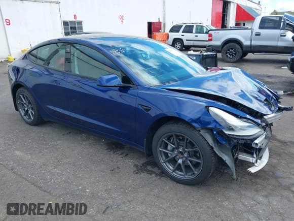 ✅ 2021 Tesla Model 3 Standard Range Plus • VIN: 5YJ3E1EA1MF094693 • Lot: 42083700. Wystawiony na IAAI z przebiegiem 79 222 mil. Bezpłatny archiwum sprzedaży aukcyjnych z USA i szczegółowy raport historii pojazdu na DreamBid. Zdjęcie 1.