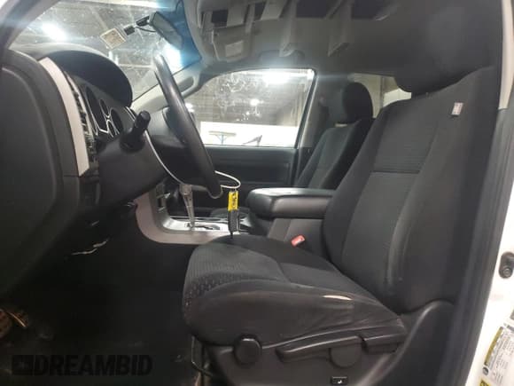 ✅ 2009 Toyota Tundra • VIN: 5TFBW54119X085992 • Lot: 86589825. Wystawiony na Copart z przebiegiem 226 522 mil. Bezpłatny archiwum sprzedaży aukcyjnych z USA i szczegółowy raport historii pojazdu na DreamBid. Zdjęcie 7.