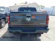 2020 Ram 1500 Limited z VIN 1C6SRFPT1LN419488, wystawiony jako IAAI lot #41847838 z przebiegiem 39 836 mil mil oraz . Historia ofert i sprzedaży dostępna na DreamBid. Obrazek 15.