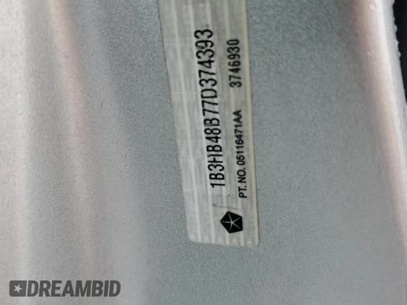 ✅ 2007 Dodge Caliber SXT • VIN: 1B3HB48B77D374393 • Лот: 86614684. Опубликован ранее на Copart с пробегом 95 915 миль. Бесплатный доступ к архиву аукционных продаж из США и подробный отчёт об истории автомобиля на DreamBid. Изображение 14.