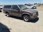 ✅ 1998 Chevrolet S-10 LS • VIN: 1GCCS1443WK209482 • Лот: 60480634. Опубликован ранее на Copart с пробегом 126 552 миль. Бесплатный доступ к архиву аукционных продаж из США и подробный отчёт об истории автомобиля на DreamBid. Изображение 4.