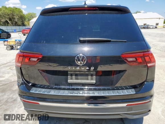 ✅ 2024 Volkswagen Tiguan S • VIN: 3VVRB7AX3RM200419 • Лот: 81938995. Опубликован ранее на Copart с пробегом 12 068 миль. Бесплатный доступ к архиву аукционных продаж из США и подробный отчёт об истории автомобиля на DreamBid. Изображение 6.