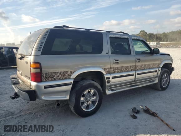 ✅ 2002 Chevrolet Suburban LT • VIN: 1GNEC16Z72J277760 • Лот: 79686394. Опубликован ранее на Copart с пробегом 295 660 миль. Бесплатный доступ к архиву аукционных продаж из США и подробный отчёт об истории автомобиля на DreamBid. Изображение 3.