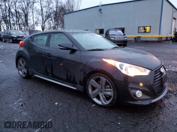 ✅ 2015 Hyundai Veloster Turbo • VIN: KMHTC6AE1FU237546 • Lot: 84928164. Wystawiony na Copart z przebiegiem 83 372 mil. Bezpłatny archiwum sprzedaży aukcyjnych z USA i szczegółowy raport historii pojazdu na DreamBid. Zdjęcie 4.