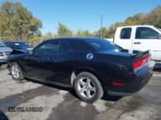 ✅ 2009 Dodge Challenger SE • VIN: 2B3LJ44V89H588439 • Lot: 40663211. Wystawiony na IAAI z przebiegiem 172 655 mil. Bezpłatny archiwum sprzedaży aukcyjnych z USA i szczegółowy raport historii pojazdu na DreamBid. Zdjęcie 14.