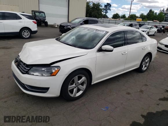 ✅ 2013 Volkswagen Passat SE • VIN: 1VWBN7A32DC149104 • Лот: 63322075. Опубликован ранее на Copart с пробегом 78 286 миль. Бесплатный доступ к архиву аукционных продаж из США и подробный отчёт об истории автомобиля на DreamBid. Изображение 1.