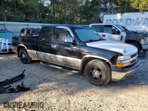 ✅ 2000 Chevrolet Silverado 1500 LS • VIN: 2GCEC19T6Y1290941 • Лот: 81103344. Опубликован ранее на Copart с пробегом 320 909 миль. Бесплатный доступ к архиву аукционных продаж из США и подробный отчёт об истории автомобиля на DreamBid. Изображение 4.