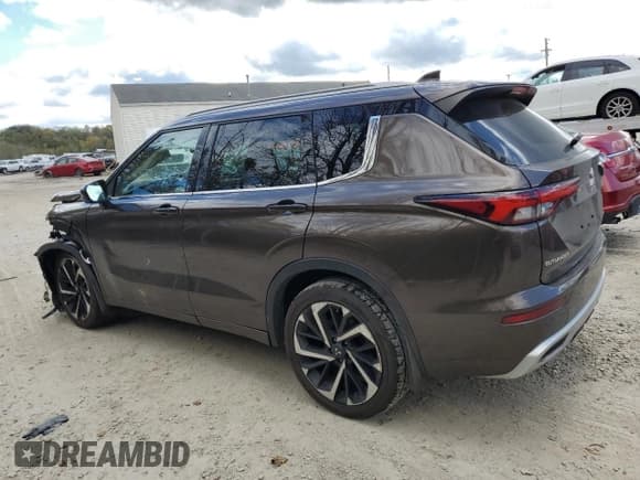 ✅ 2022 Mitsubishi Outlander SEL • VIN: JA4J4VA8XNZ070645 • Лот: 86651855. Опубликован ранее на Copart с пробегом 66 264 миль. Бесплатный доступ к архиву аукционных продаж из США и подробный отчёт об истории автомобиля на DreamBid. Изображение 2.