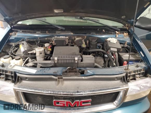 ✅ 2000 GMC Safari • VIN: 1GKDM19W3YB522466 • Lot: 54231135. Wystawiony na Copart z przebiegiem 173 078 mil. Bezpłatny archiwum sprzedaży aukcyjnych z USA i szczegółowy raport historii pojazdu na DreamBid. Zdjęcie 12.