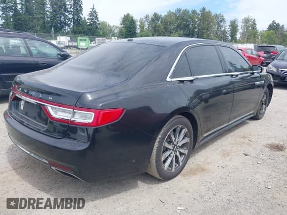 ✅ 2017 Lincoln Continental Livery • VIN: 1LN6L9UK9H5624634 • Лот: 42739960. Опубликован ранее на IAAI с пробегом 259 503 миль. Бесплатный доступ к архиву аукционных продаж из США и подробный отчёт об истории автомобиля на DreamBid. Изображение 4.