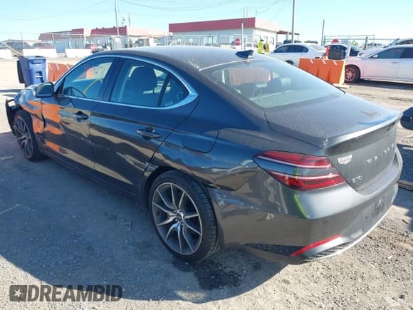 ✅ 2023 Genesis G70 2.0T • VIN: KMTG34TA4PU131180 • Lot: 43634271. Wystawiony na IAAI z przebiegiem 14 615 mil. Bezpłatny archiwum sprzedaży aukcyjnych z USA i szczegółowy raport historii pojazdu na DreamBid. Zdjęcie 3.