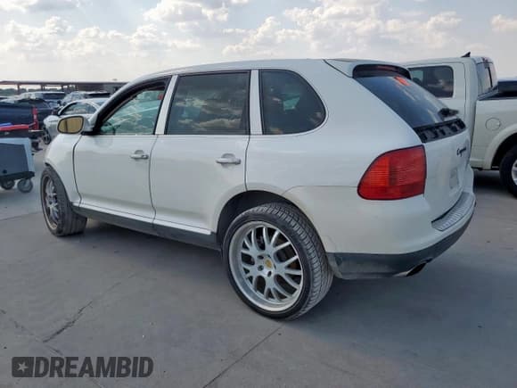 ✅ 2004 Porsche Cayenne • VIN: WP1AA29P54LA23001 • Лот: 71788385. Опубликован ранее на Copart с пробегом Не указан. Бесплатный доступ к архиву аукционных продаж из США и подробный отчёт об истории автомобиля на DreamBid. Изображение 2.