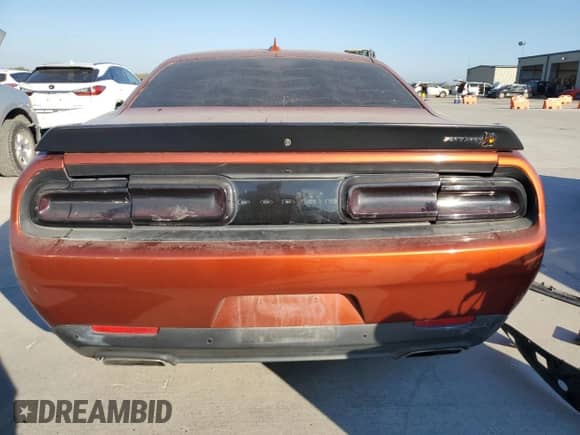 2020 Dodge Challenger R/T Scat Pack z VIN 2C3CDZFJ3LH222638, wystawiony jako Copart lot #87066875 z przebiegiem 95 038 mil mil oraz Czysty tytuł • Clean title. Historia ofert i sprzedaży dostępna na DreamBid. Obrazek 6.