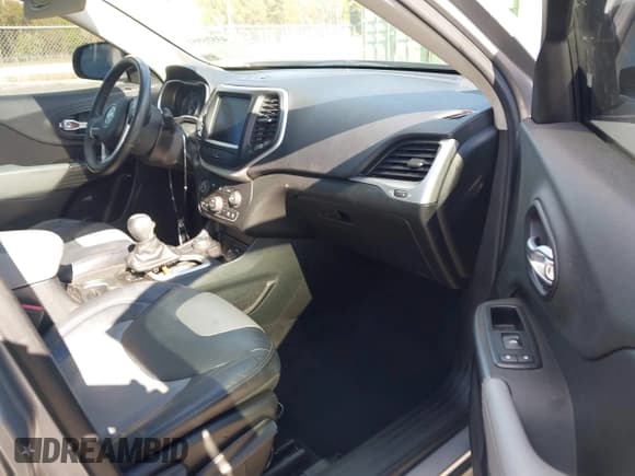 ✅ 2014 Jeep Cherokee Limited • VIN: 1C4PJMDS1EW182021 • Lot: 43575951. Listed on IAAI with 149,038 mi. Free auction sales archive from the USA and detailed vehicle history report at DreamBid. Image 5.