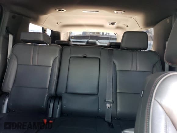 ✅ 2023 Chevrolet Suburban RST • VIN: 1GNSCEKD7PR187831 • Lot: 71786524. Wystawiony na Copart z przebiegiem 42 507 mil. Bezpłatny archiwum sprzedaży aukcyjnych z USA i szczegółowy raport historii pojazdu na DreamBid. Zdjęcie 10.