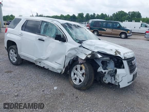 ✅ 2011 GMC Terrain SLE-1 • VIN: 2CTFLREC5B6263947 • Лот: 42424979. Опубликован ранее на IAAI с пробегом 190 081 миль. Бесплатный доступ к архиву аукционных продаж из США и подробный отчёт об истории автомобиля на DreamBid. Изображение 1.