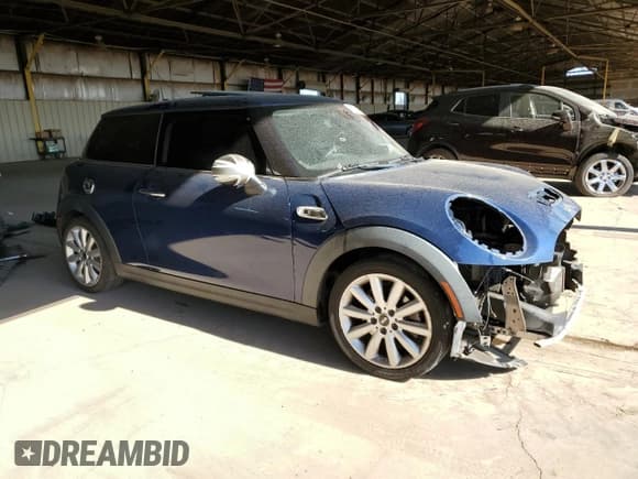 ✅ 2014 MINI Hardtop S • VIN: WMWXM7C59ET985906 • Lot: 65554105. Listed on Copart with 122,009 mi. Free auction sales archive from the USA and detailed vehicle history report at DreamBid. Image 4.