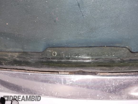 ✅ 1985 Ford F-250 • VIN: 1FTHF2619FPA47086 • Lot: 41725532. Listed on IAAI with 69,453 mi. Free auction sales archive from the USA and detailed vehicle history report at DreamBid. Image 9.