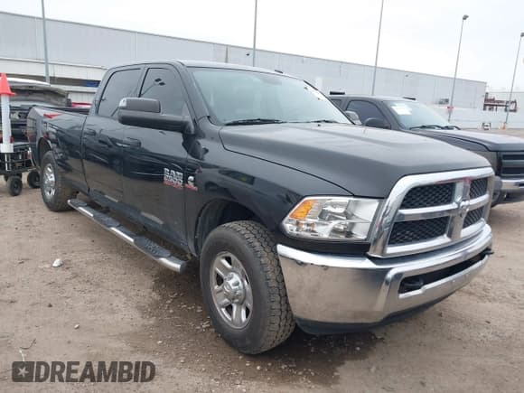 ✅ 2017 Ram 2500 Tradesman • VIN: 3C6UR4HLXHG779208 • Lot: 41575495. Wystawiony na IAAI z przebiegiem 73 854 mil. Bezpłatny archiwum sprzedaży aukcyjnych z USA i szczegółowy raport historii pojazdu na DreamBid. Zdjęcie 1.