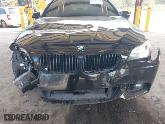 ✅ 2014 BMW 5 Series 535i • VIN: WBA5B1C51ED917250 • Lot: 43159739. Listed on IAAI with 86,911 mi. Free auction sales archive from the USA and detailed vehicle history report at DreamBid. Image 6.