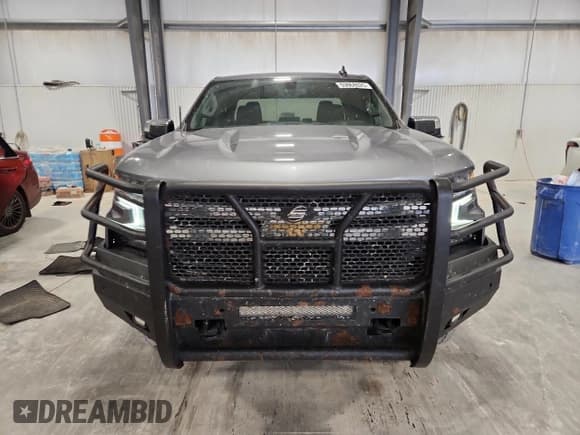 ✅ 2019 Chevrolet Silverado 1500 LT • VIN: 1GCRYDEDXKZ221803 • Lot: 93068025. Wystawiony na Copart z przebiegiem 95 064 mil. Bezpłatny archiwum sprzedaży aukcyjnych z USA i szczegółowy raport historii pojazdu na DreamBid. Zdjęcie 5.
