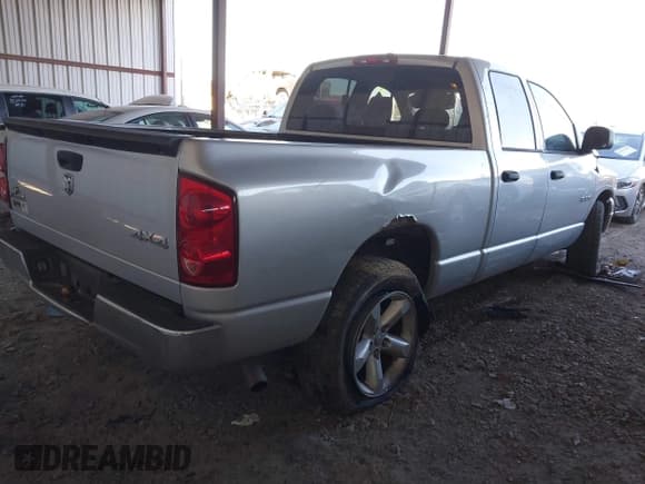 ✅ 2008 Dodge 1500 ST • VIN: 1D7HU18N28S535558 • Лот: 41139023. Опубликован ранее на IAAI с пробегом 172 920 миль. Бесплатный доступ к архиву аукционных продаж из США и подробный отчёт об истории автомобиля на DreamBid. Изображение 4.