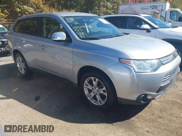 2014 Mitsubishi Outlander SE с VIN JA4AD3A35EZ018316, выставлен на аукционе IAAI как лот 43449096 с пробегом 203 085 миль миль и . История ставок и продаж доступна на DreamBid. Изображение 1.