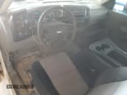 ✅ 2007 Chevrolet Silverado 2500HD Work Truck • VIN: 1GCHC29K67E549287 • Лот: 69441155. Опубликован ранее на Copart с пробегом 269 676 миль. Бесплатный доступ к архиву аукционных продаж из США и подробный отчёт об истории автомобиля на DreamBid. Изображение 8.