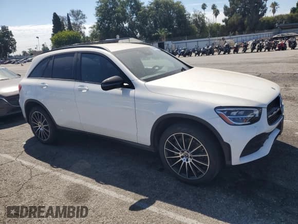 ✅ 2021 Mercedes-Benz GLC 300 • VIN: W1N0G8DB7MV283245 • Lot: 69484035. Listed on Copart with 34,780 mi. Free auction sales archive from the USA and detailed vehicle history report at DreamBid. Image 4.