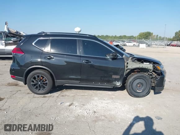 ✅ 2017 Nissan Rogue SL • VIN: 5N1AT2MV2HC765908 • Лот: 43238539. Опубликован ранее на IAAI с пробегом 112 427 миль. Бесплатный доступ к архиву аукционных продаж из США и подробный отчёт об истории автомобиля на DreamBid. Изображение 12.