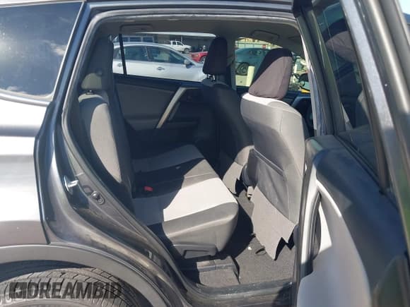 ✅ 2014 Toyota RAV4 LE • VIN: JTMZFREV8EJ002465 • Lot: 43639247. Wystawiony na IAAI z przebiegiem 137 363 mil. Bezpłatny archiwum sprzedaży aukcyjnych z USA i szczegółowy raport historii pojazdu na DreamBid. Zdjęcie 8.