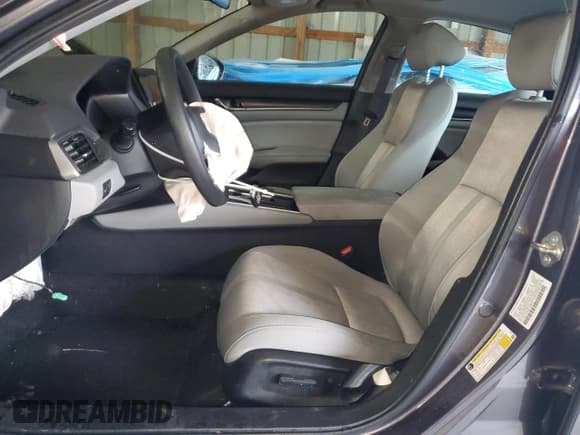 ✅ 2019 Honda Accord EX • VIN: 1HGCV1F4XKA008300 • Lot: 90002555. Listed on Copart with 88,623 mi. Free auction sales archive from the USA and detailed vehicle history report at DreamBid. Image 7.