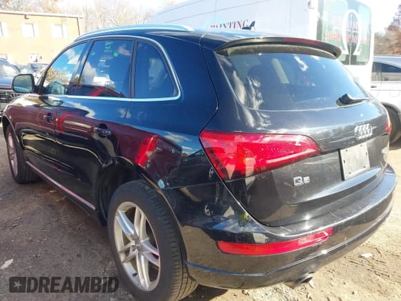 ✅ 2014 Audi Q5 Premium Plus • VIN: WA1LFAFP6EA002871 • Lot: 43543360. Wystawiony na IAAI z przebiegiem 108 948 mil. Bezpłatny archiwum sprzedaży aukcyjnych z USA i szczegółowy raport historii pojazdu na DreamBid. Zdjęcie 3.
