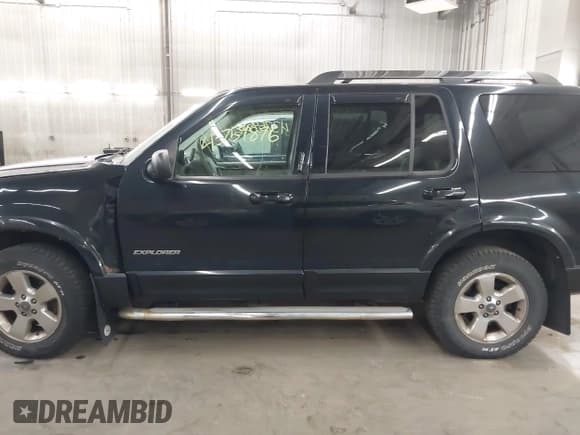 ✅ 2005 Ford Explorer Limited • VIN: 1FMDU75K25UB26462 • Лот: 43759876. Опубликован ранее на IAAI с пробегом 200 719 миль. Бесплатный доступ к архиву аукционных продаж из США и подробный отчёт об истории автомобиля на DreamBid. Изображение 15.