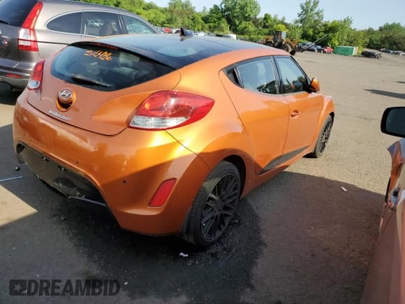 ✅ 2012 Hyundai Veloster w/Red Int • VIN: KMHTC6AD3CU047668 • Lot: 54759984. Wystawiony na Copart z przebiegiem 145 733 mil. Bezpłatny archiwum sprzedaży aukcyjnych z USA i szczegółowy raport historii pojazdu na DreamBid. Zdjęcie 3.