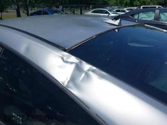 ✅ 2013 Hyundai Genesis Coupe 2.0T • VIN: KMHHT6KD8DU082972 • Lot: 42576823. Wystawiony na IAAI z przebiegiem 89 091 mil. Bezpłatny archiwum sprzedaży aukcyjnych z USA i szczegółowy raport historii pojazdu na DreamBid. Zdjęcie 6.