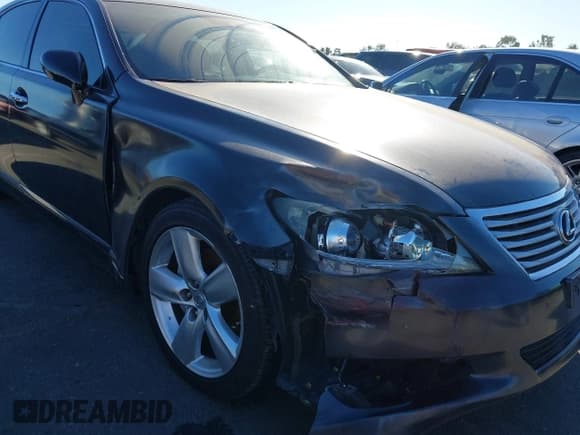 ✅ 2008 Lexus LS 460 • VIN: JTHBL46F385075517 • Lot: 43884399. Listed on IAAI with 237,932 mi. Free auction sales archive from the USA and detailed vehicle history report at DreamBid. Image 6.