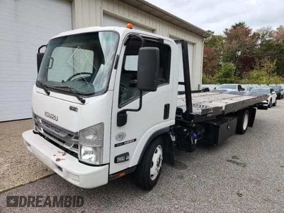 ✅ 2020 Isuzu NQR IBT • VIN: JALE5W169L7305035 • Lot: 76352564. Wystawiony na Copart z przebiegiem 93 159 mil. Bezpłatny archiwum sprzedaży aukcyjnych z USA i szczegółowy raport historii pojazdu na DreamBid. Zdjęcie 1.
